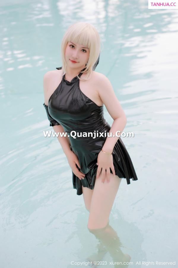 徐嘉乐 徐cake [XiuRen]高清写真图 2023.06.28 No.6984 养乐多DoDo 美腿黑丝第72张图片